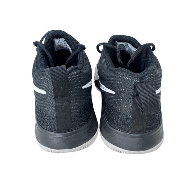 Nike Kyrie Flytrap Basketball Shoes Youth Boys 5Y Black Elastic Laces DQ8094-009 - Picture 3 of 9